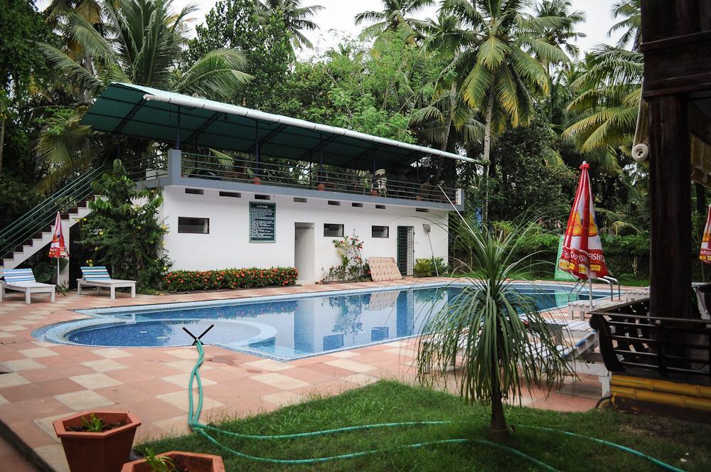 Raja Park Beach Resort Varkala Exteriör bild